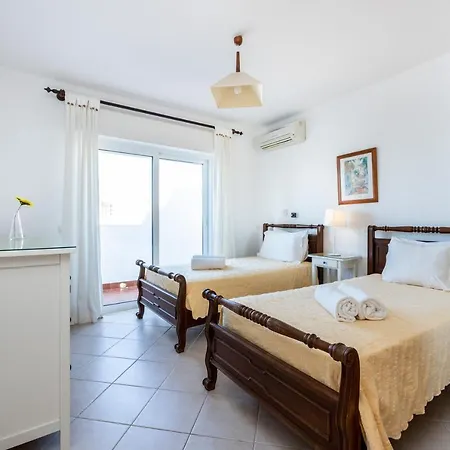 Вілла Dos Netos *