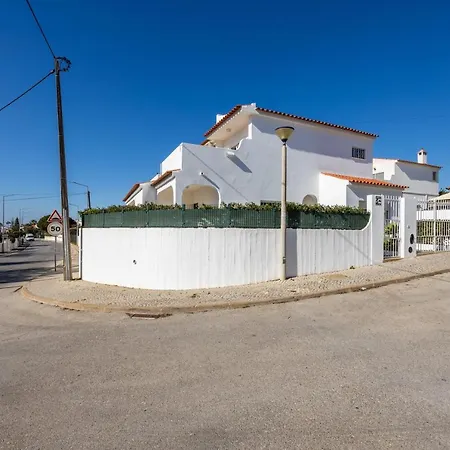 Villa Dos Netos *